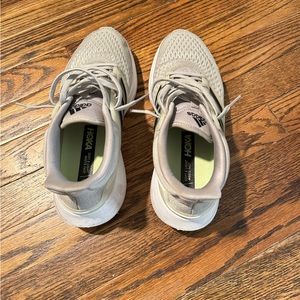 Men’s size 7 - adidas alphabounce